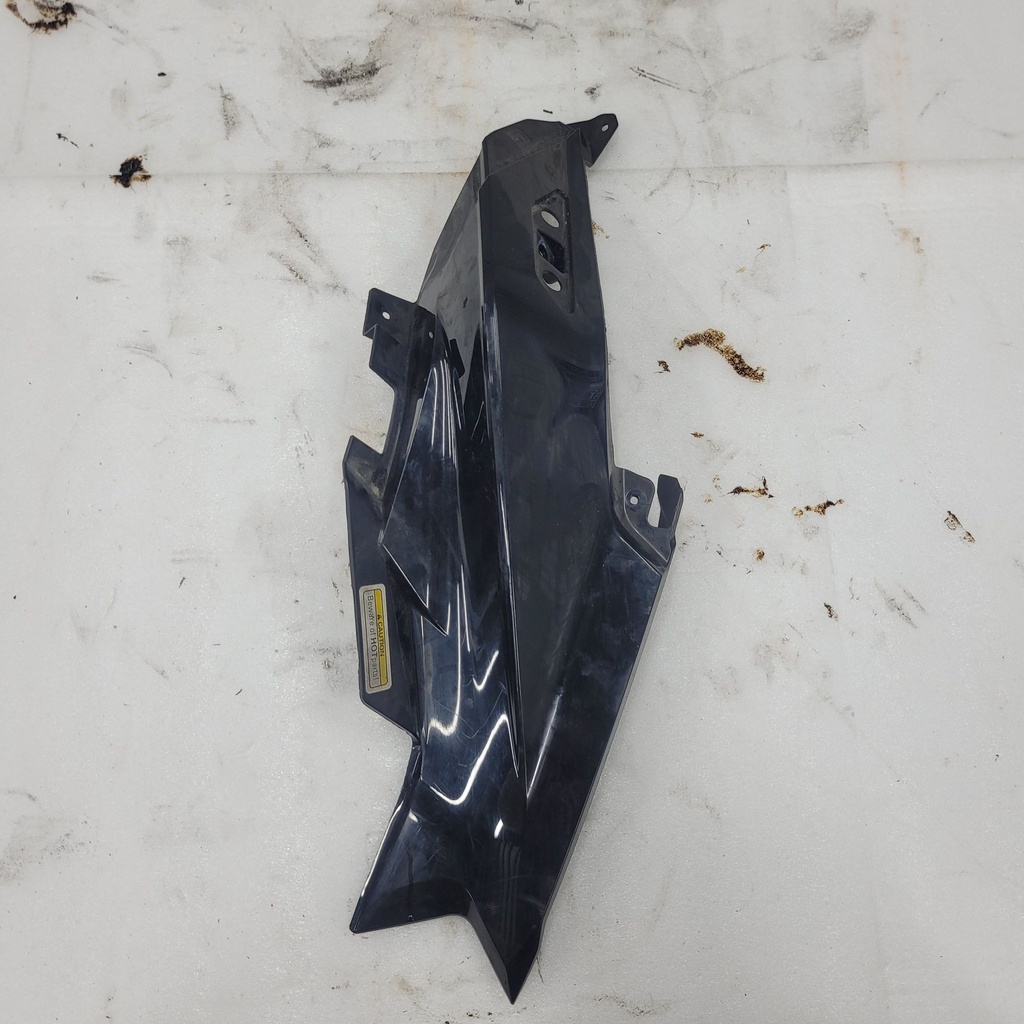deep black, lh hood