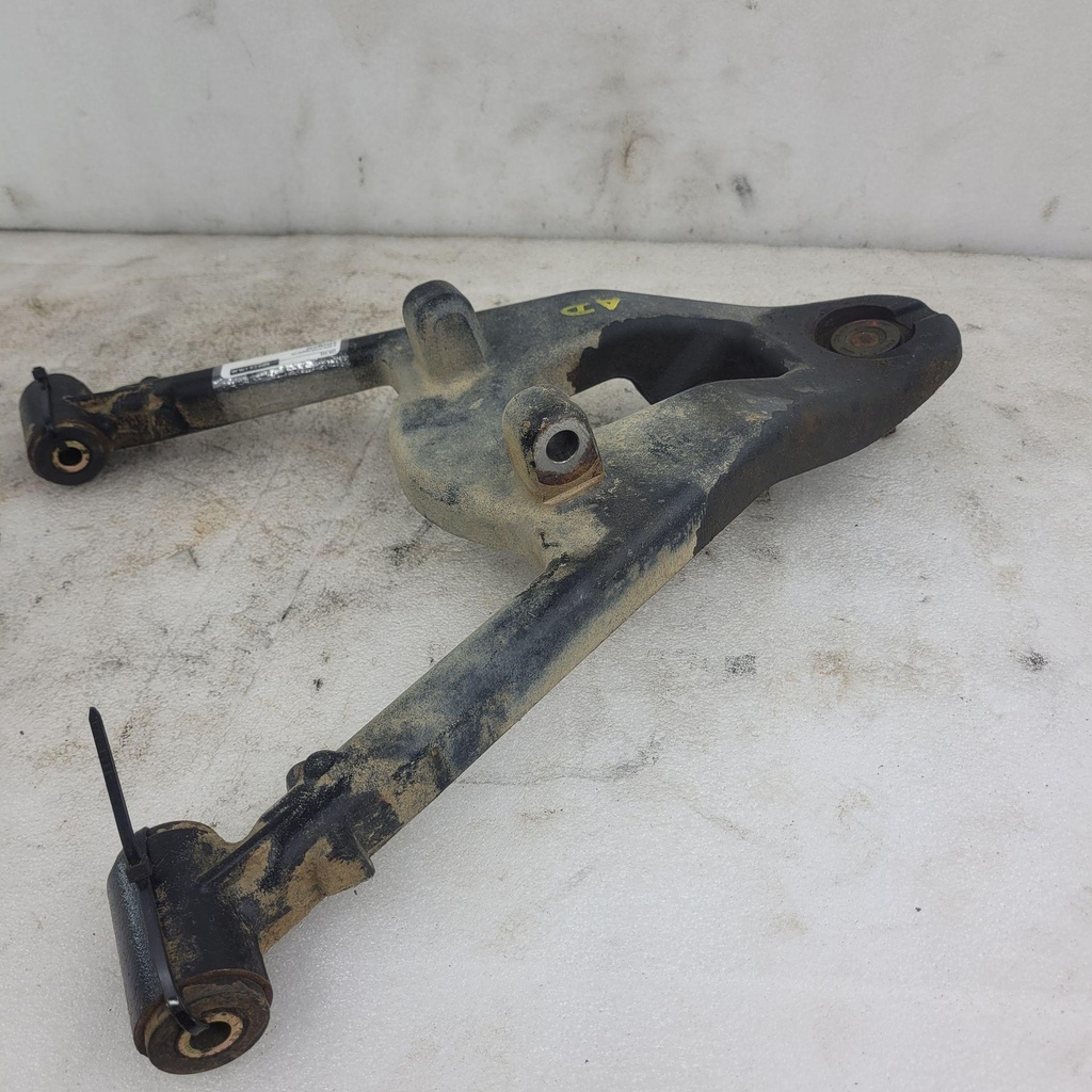 [643488G02-001] a-arm,front,upper,rh