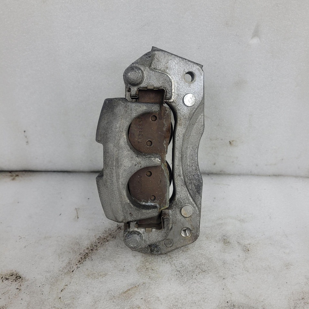 [B5H2580T0100-001] caliper assy (left)