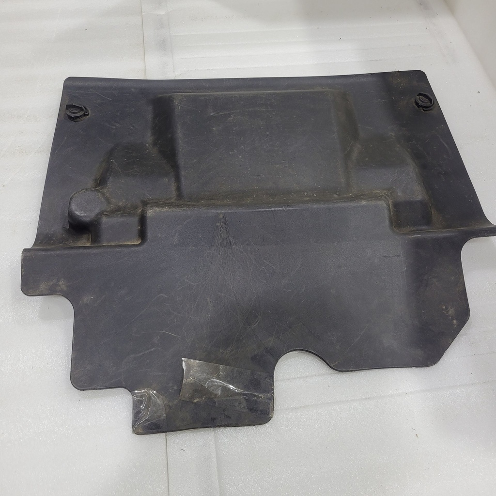 DIVIDER PANEL, REAR, GLOSS BLAC