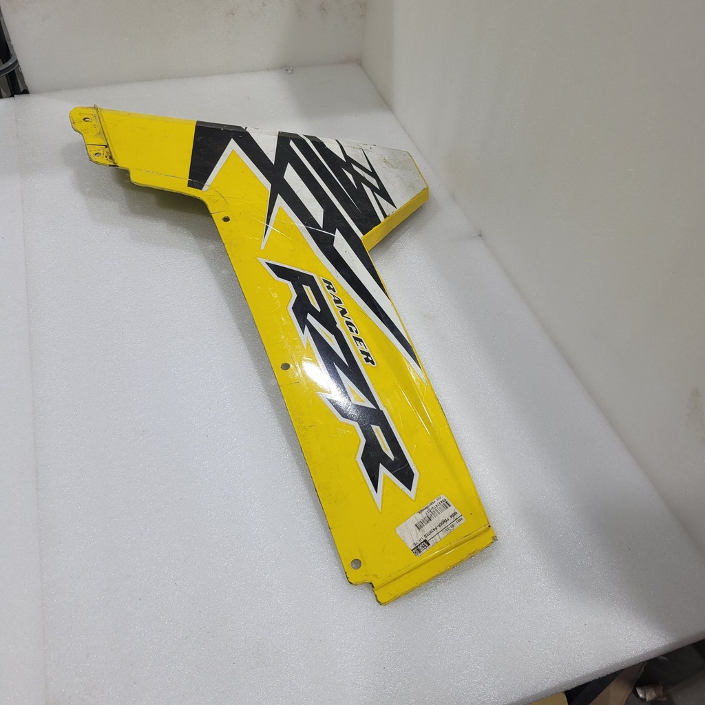 REAR FENDER-PAINTED,LH,YE - POLARIS - 5437472-517 POLARIS