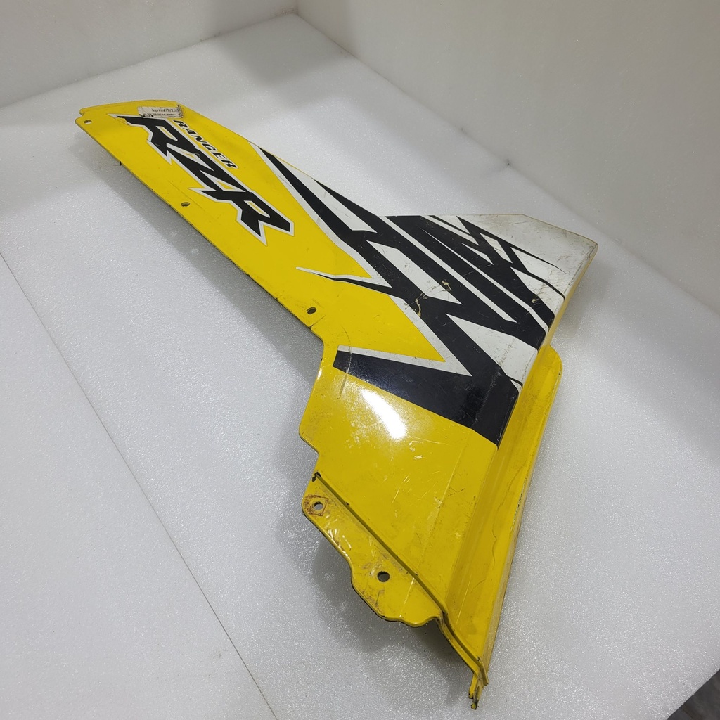 REAR FENDER-PAINTED,RH,YELLOW