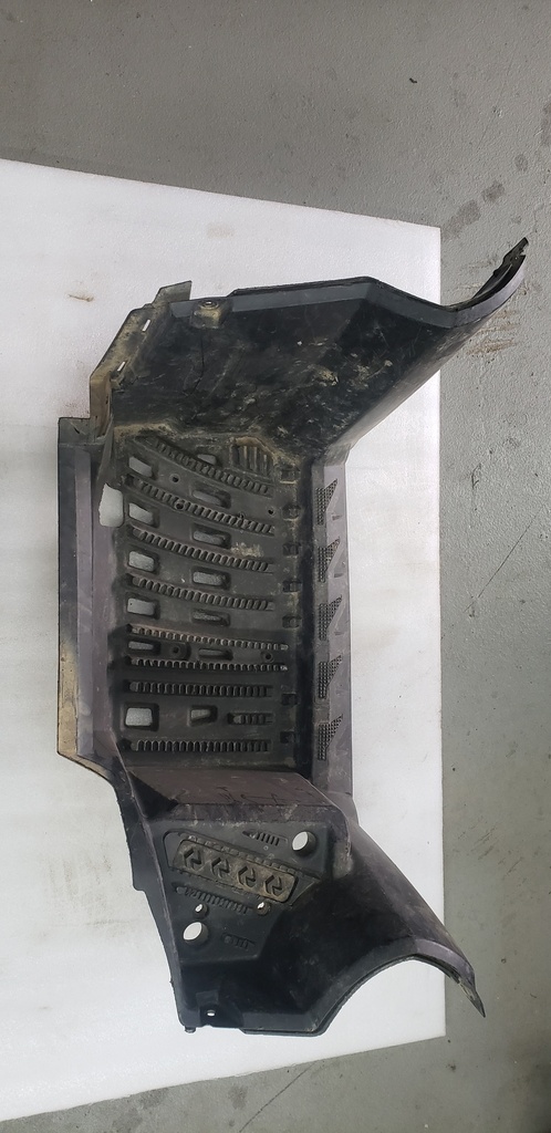 FOOTWELL, RIGHT, GLOSS BLACK