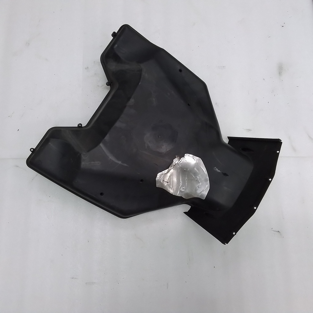 Plenum, Intake - Lower Rear (inc. 19)