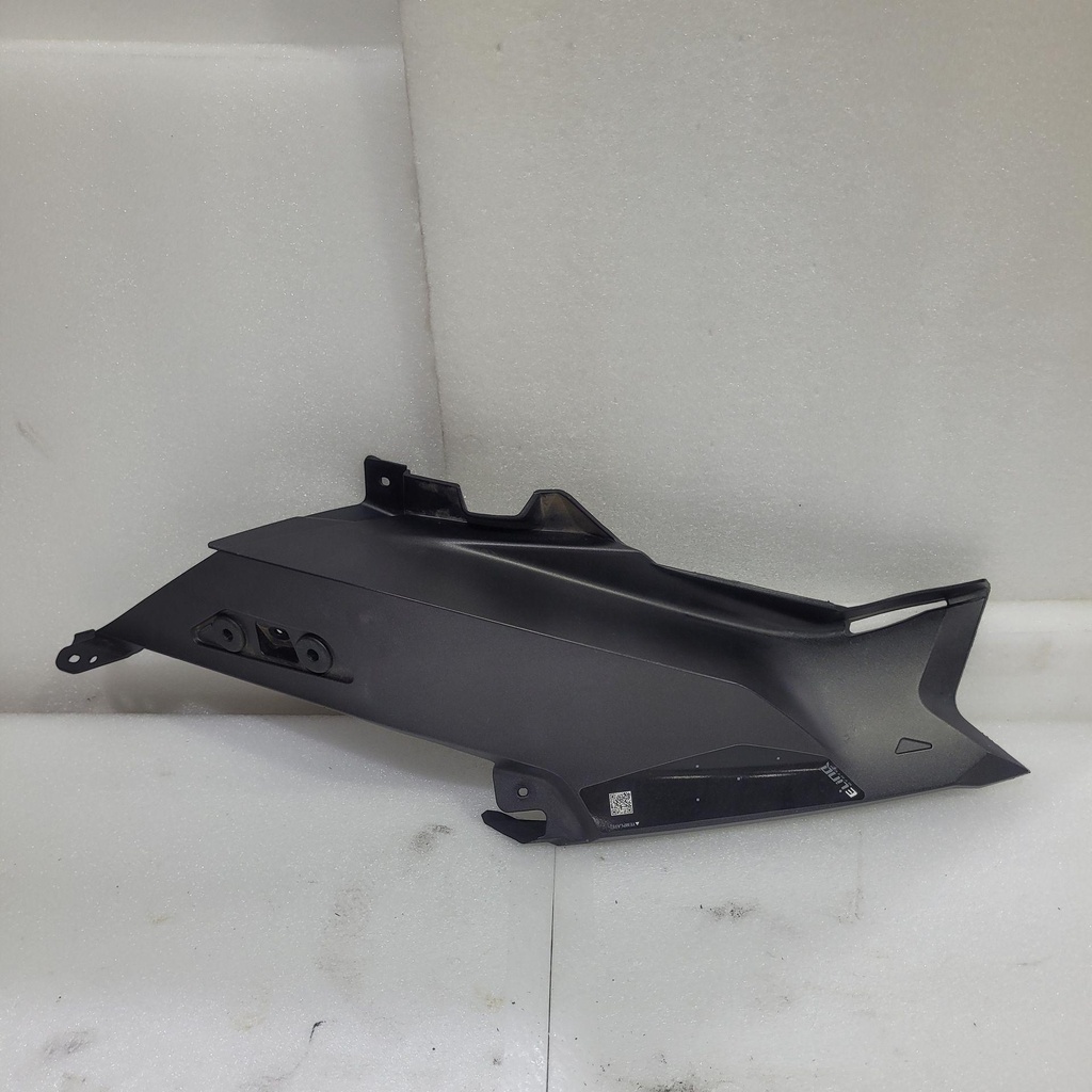 rh rear hood