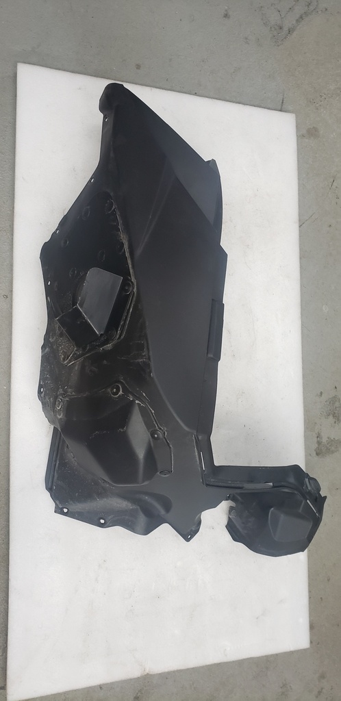 plate, skid - right - black (inc. 2-3, 5, 8-9, and 16-23)