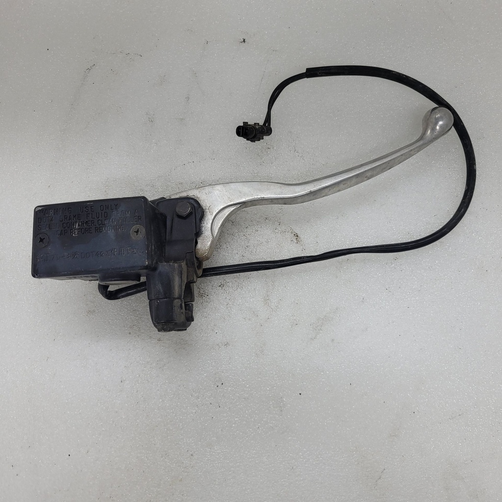 master cylinder assy