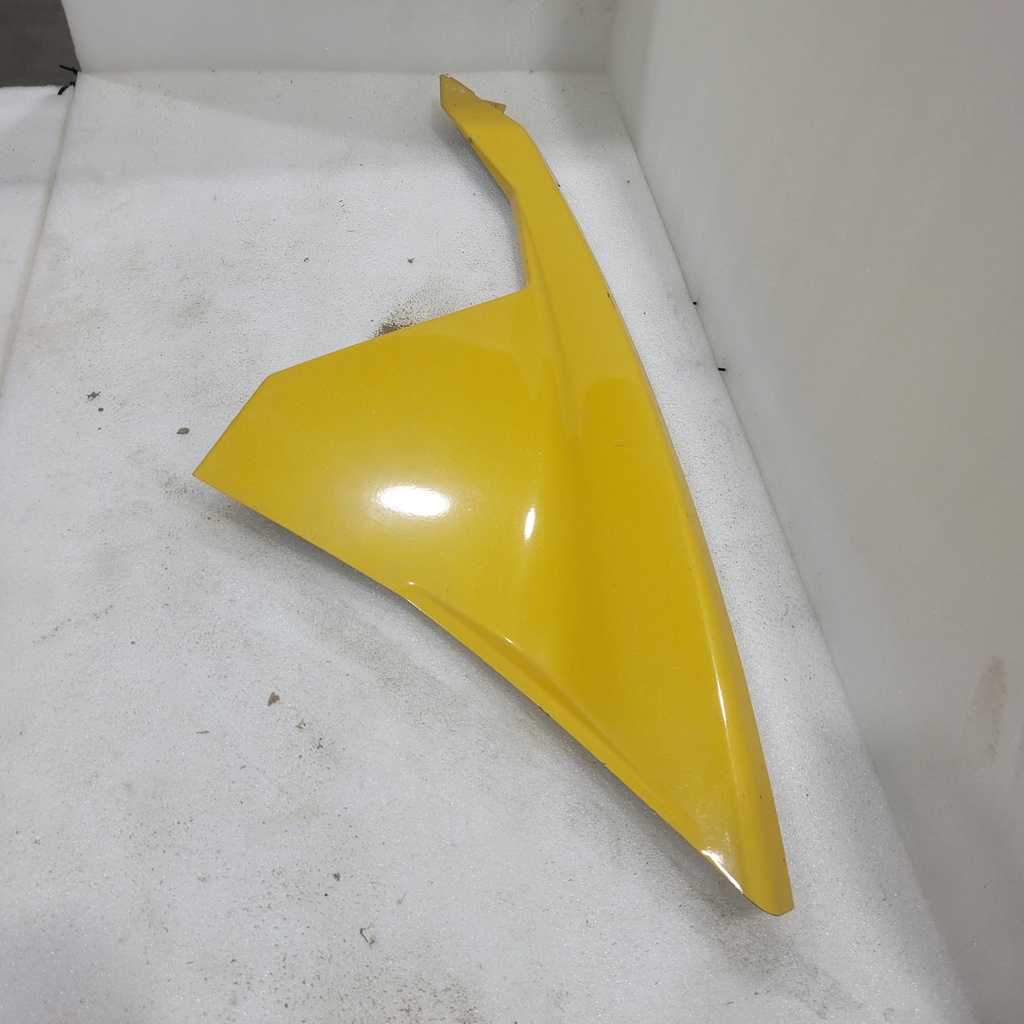 yellow rh front fender model yellow