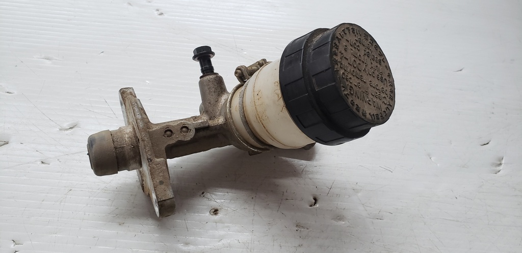 master cylinder ass'y