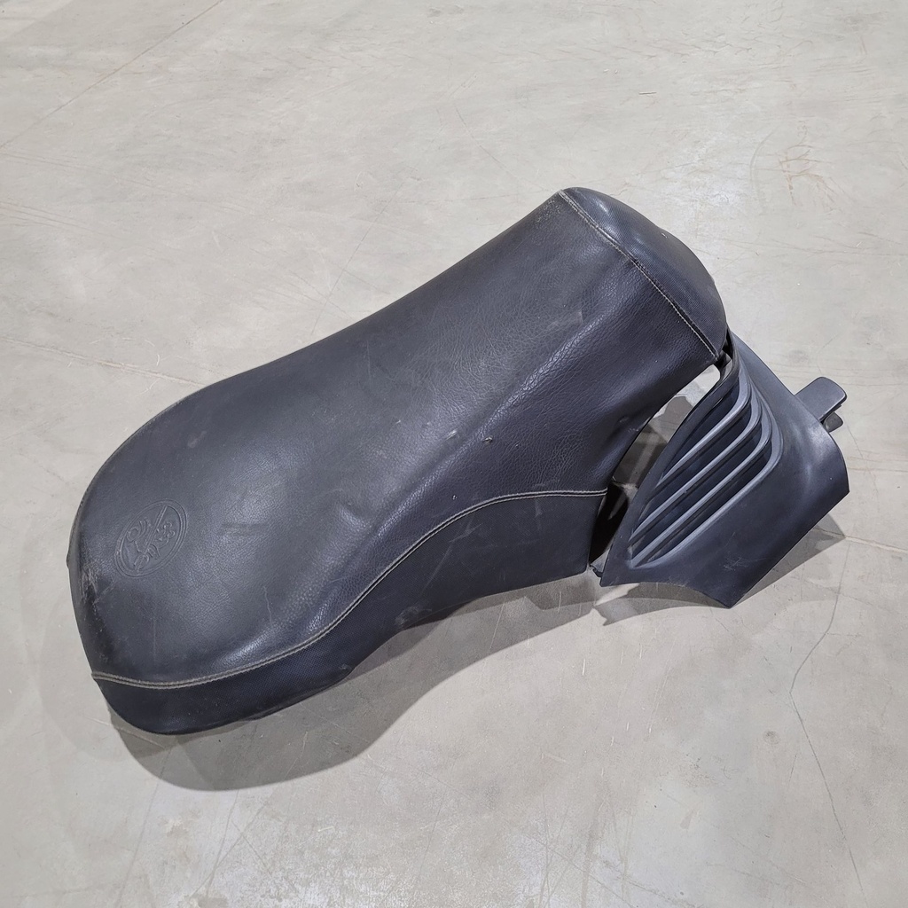 Seat Ass'y 7423/7424 (XT- - 708000039