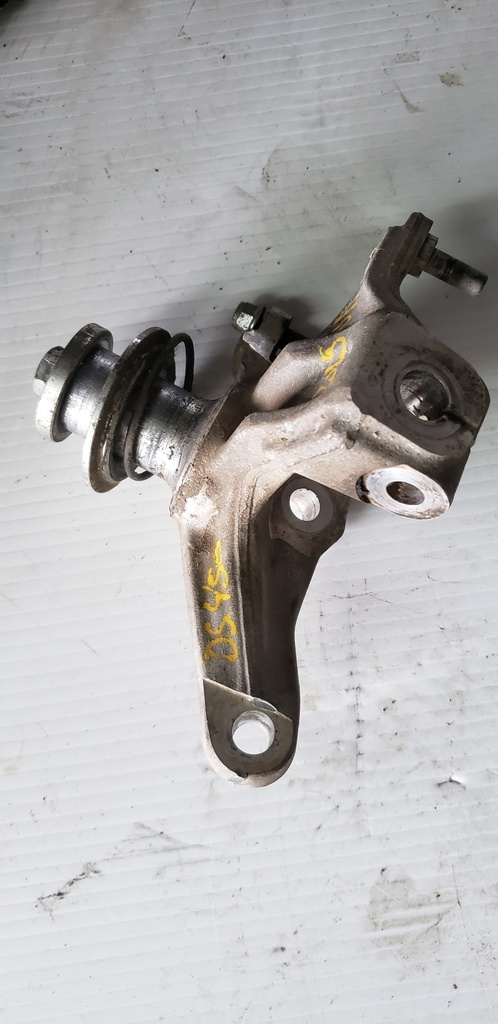 LH KNUCKLE - Call your local BRP dealership