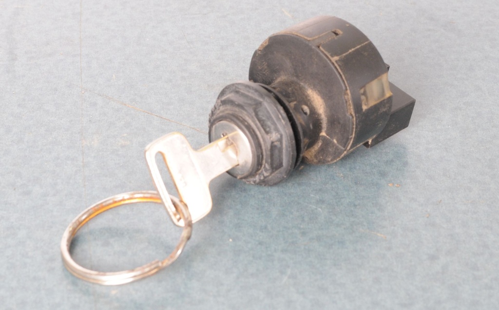 Ignition Switch With Keys
