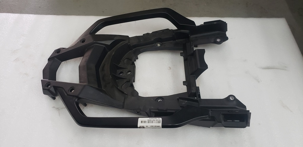 CARRIER ASSY., RR. *NH105 - 81300-MKK-D00ZA honda