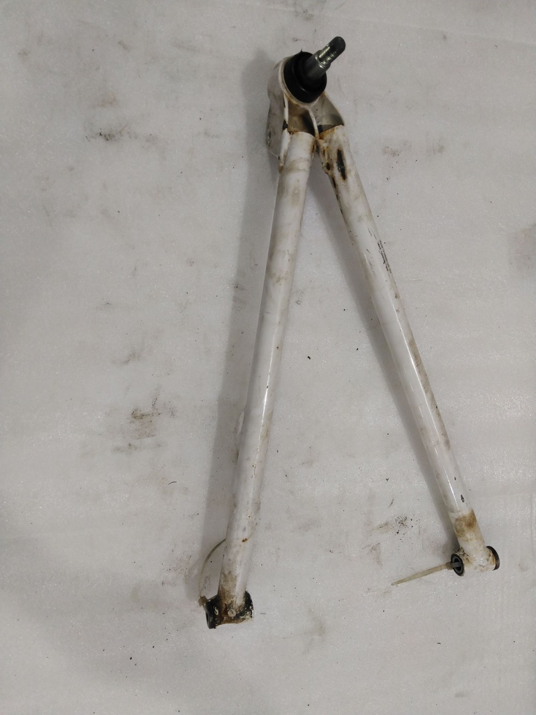 arm, front lower rh. (white) ur for dpbse