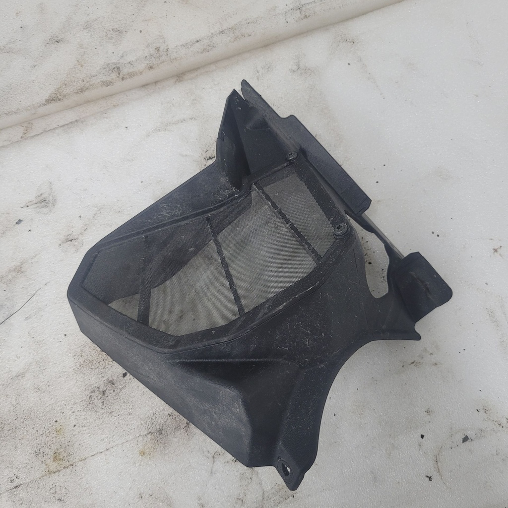 Bezel, Vent 2