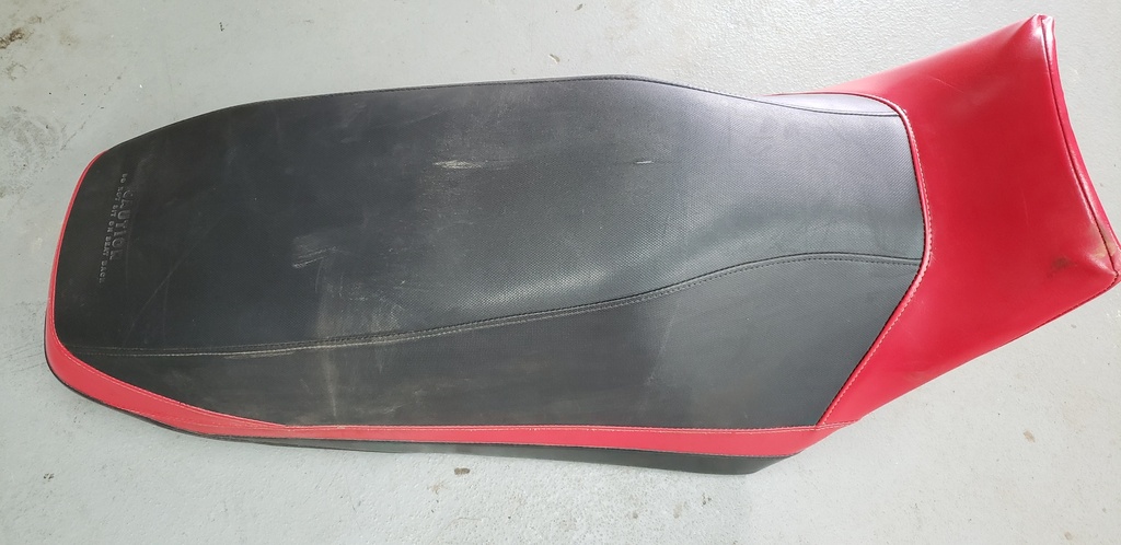 Single Seat Assy - 8KT-F4710-20-00 YAMAHA