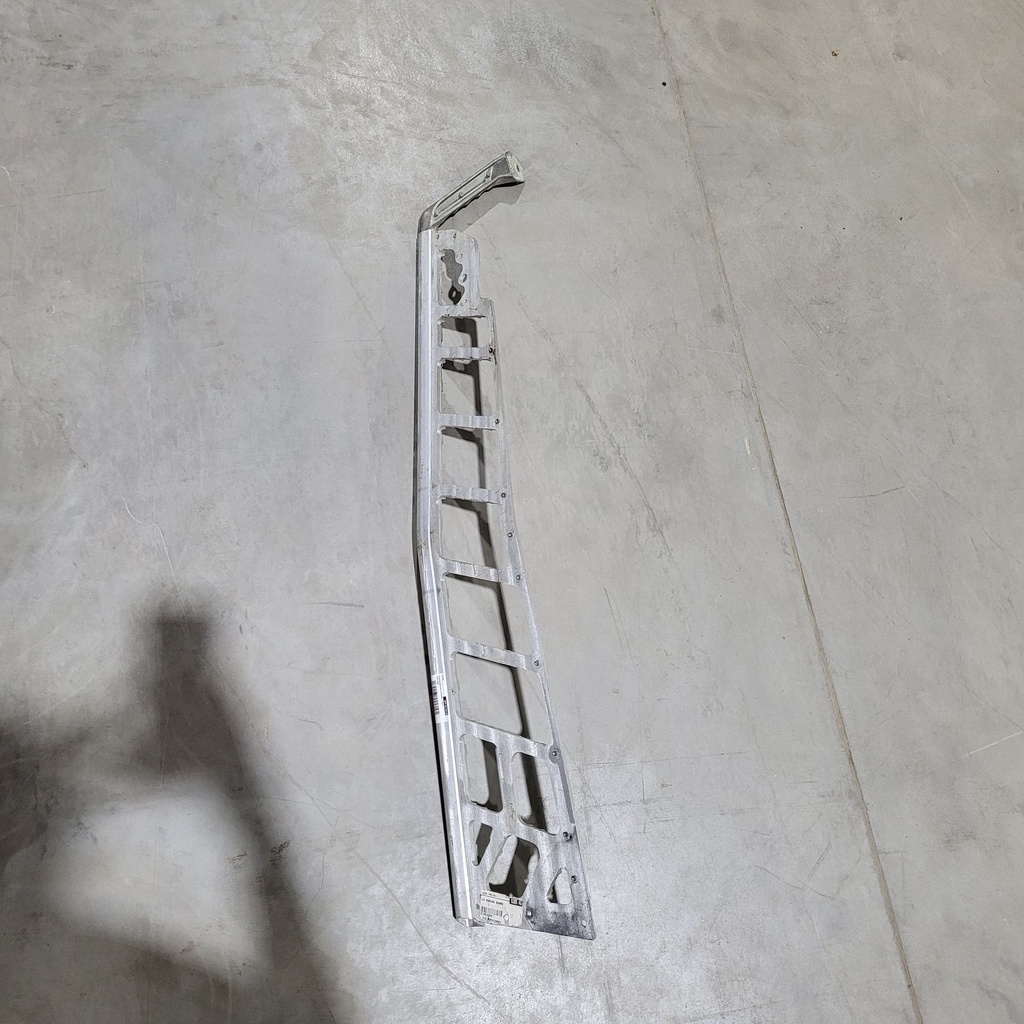 RUNNINGBOARD ASSEMBLY, LEFT