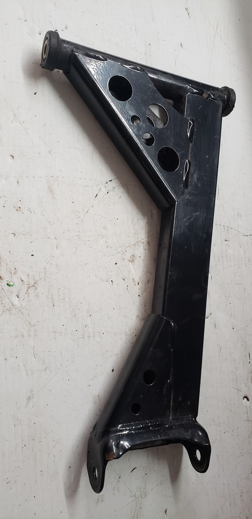 weld-uca,rear,lh,blk