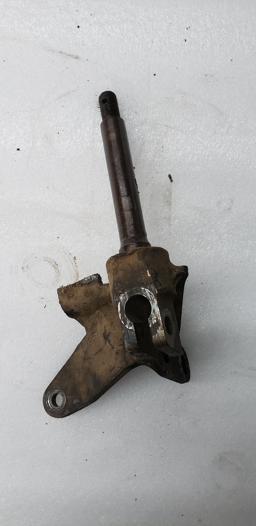 SPINDLE, RH - POLARIS - 1821024 POLARIS