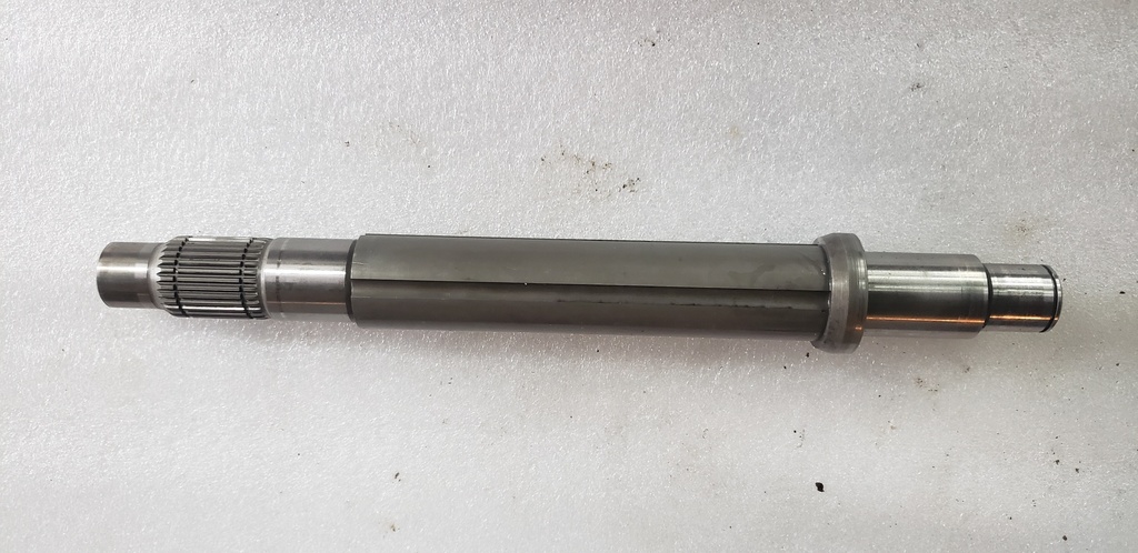 CLUTCH INTRMD SHAFT(026KW120X)
