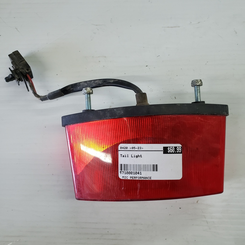 BOMBARDIER Tail Light - 710001041