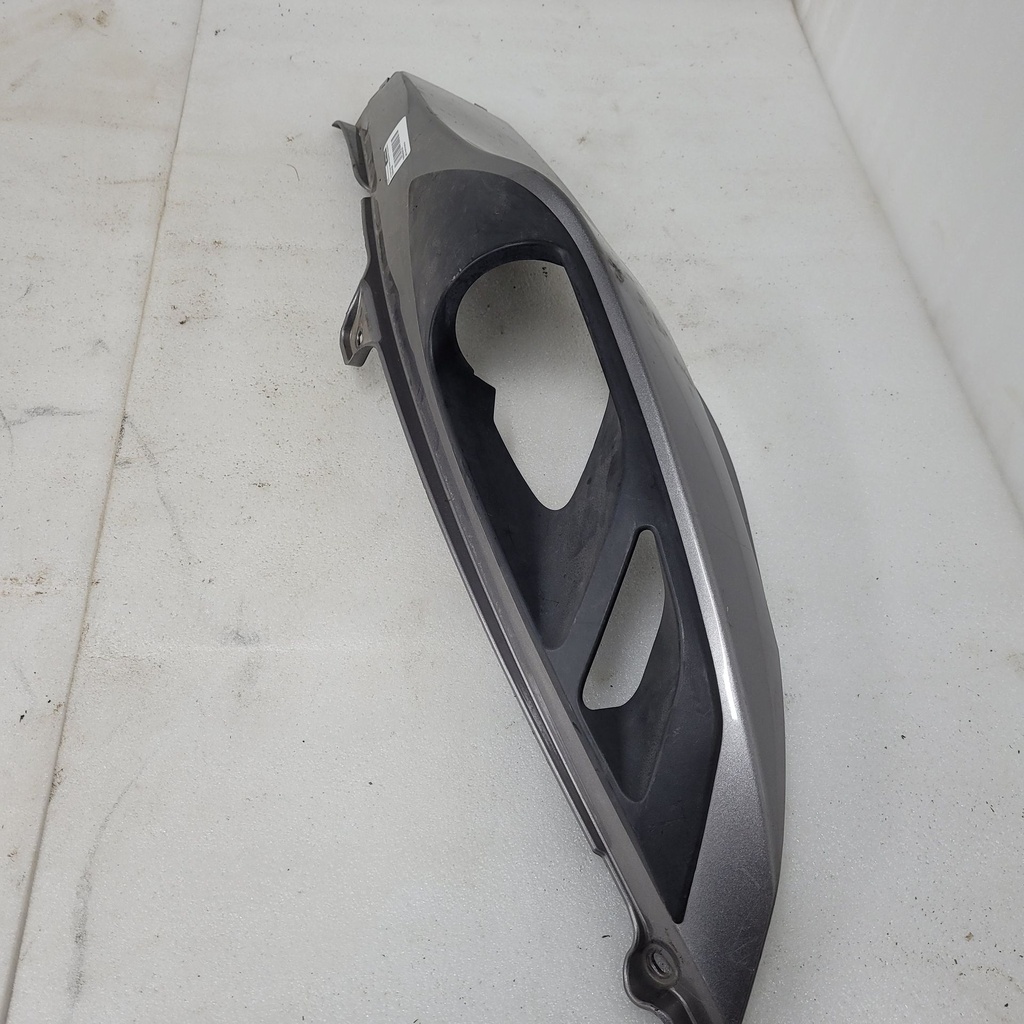 (new ref. 705005557) lh front panel, metallic magnesium magnesium-black model