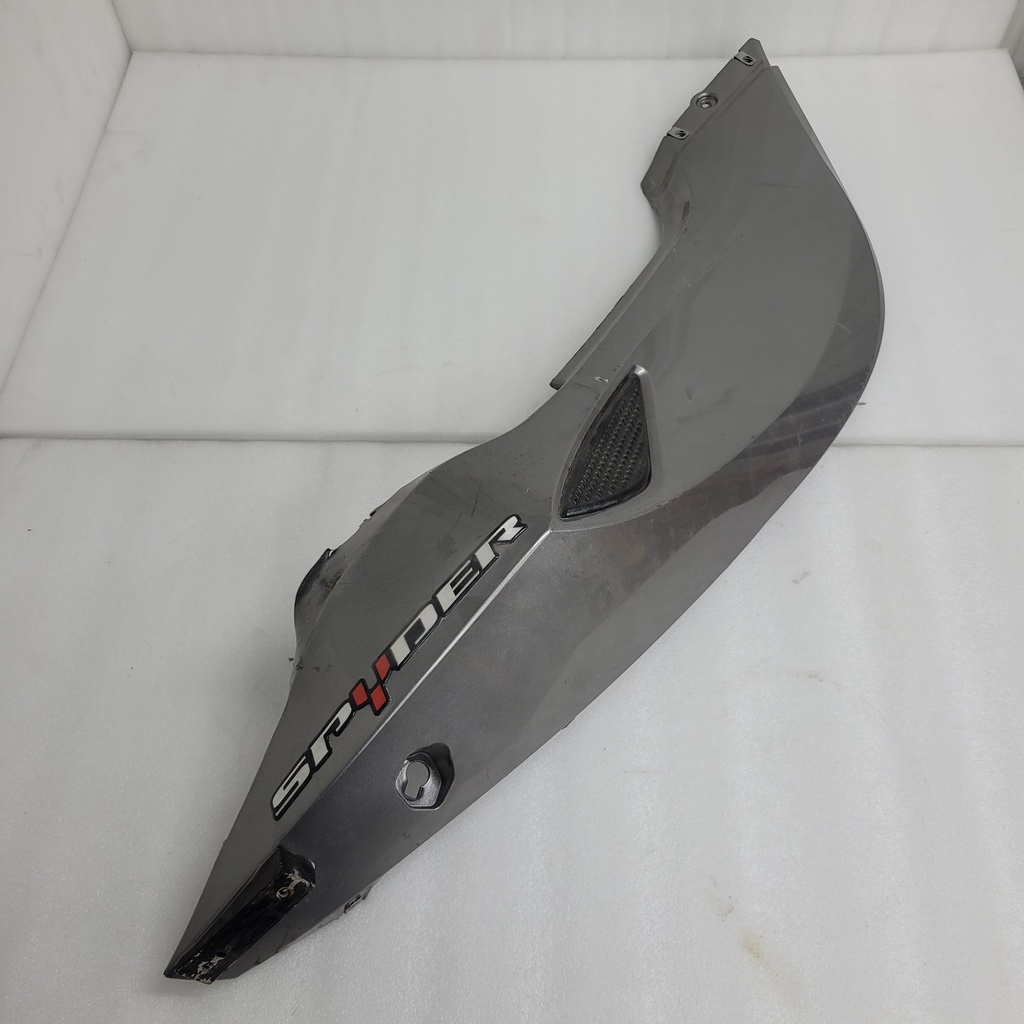 (new ref. 705008928) rh rear panel, metallic magnesium rs, magnesium model