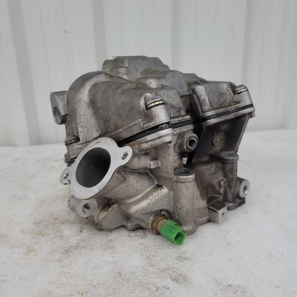 rear cylinder head ass'y