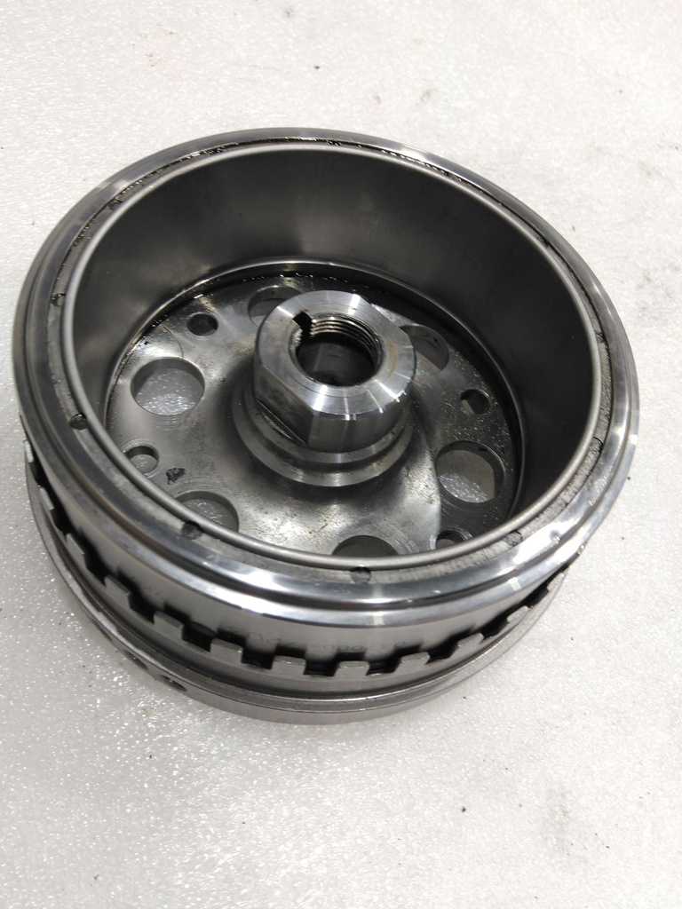 (new ref. 420685287) magneto ass'y