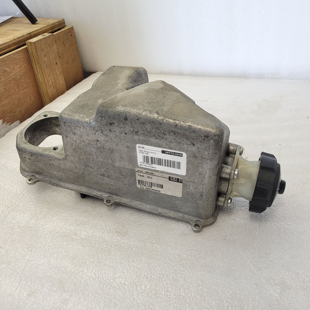 Tank, Oil (inc. 8-11)