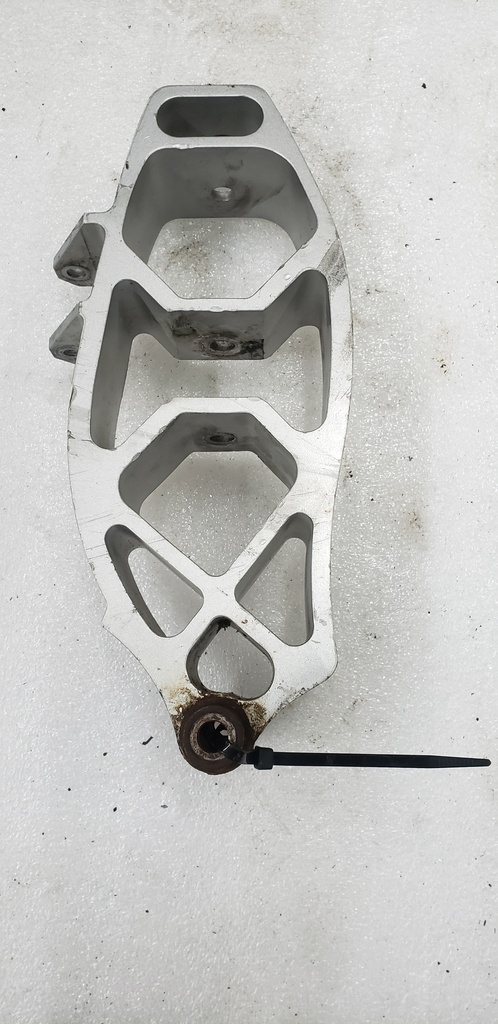 KNUCKLE RH - YAMAHA - 8GK-23502-10-00