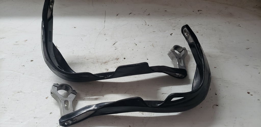 HANDGUARD ACERBIS DRZ400
