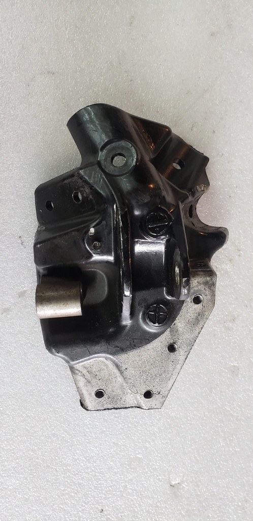 bracket, shock mount - upper right - black