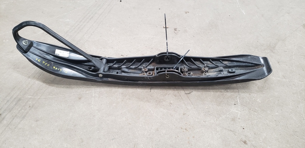 ASM-SKI,PLSTC,IQ DUAL,SVC,BLK