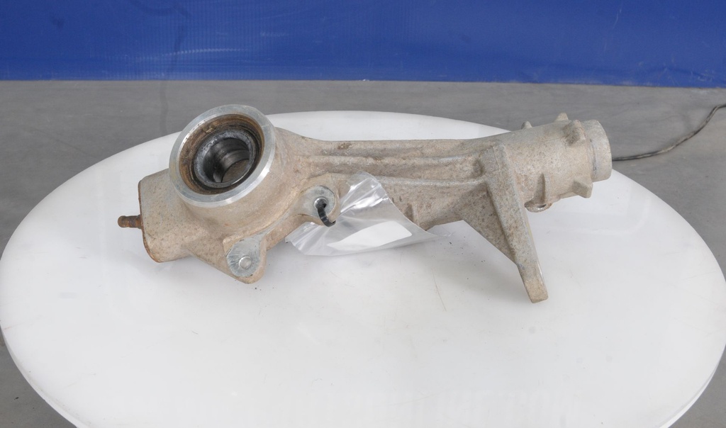 hubstrut assembly, right, 4 x 4