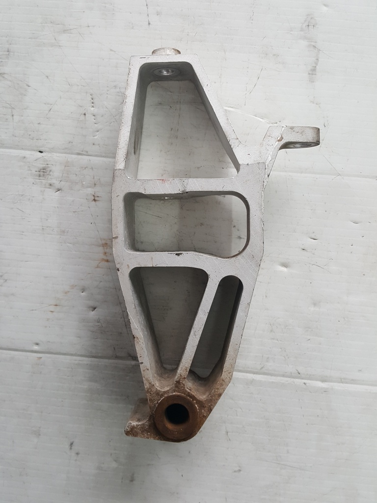 SPINDLE, LH, METRIC - POLARIS - 1823740