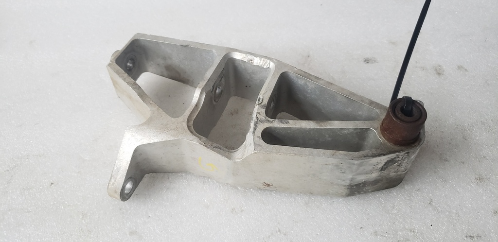 SPINDLE ASSEMBLY, LEFT