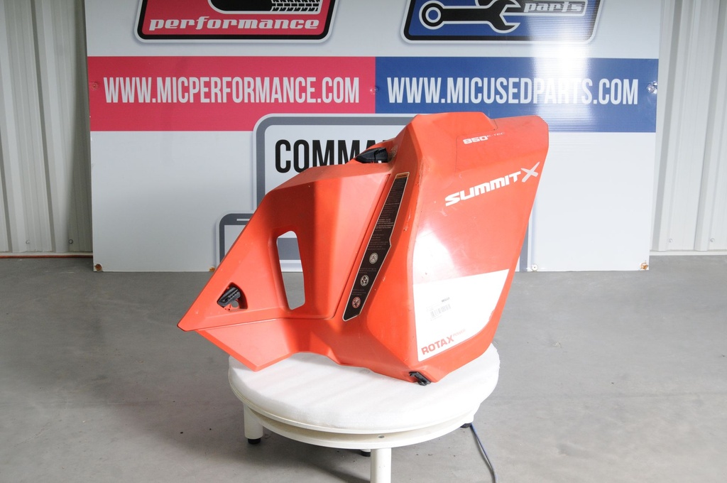 red, rh panel can-am red - e-tec shot engine starter