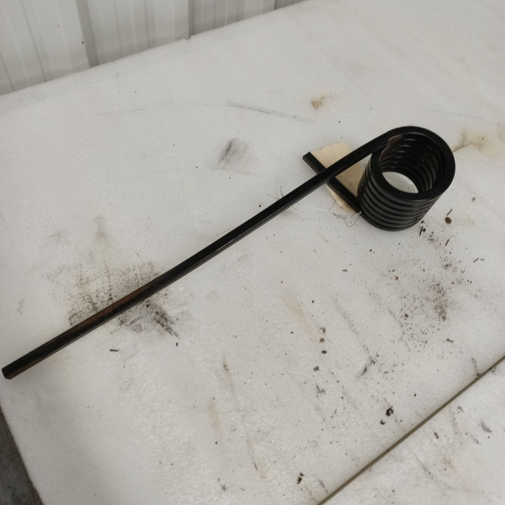 Black, RH Spring Square