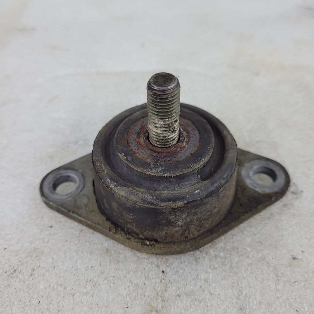 mount, engine - lower