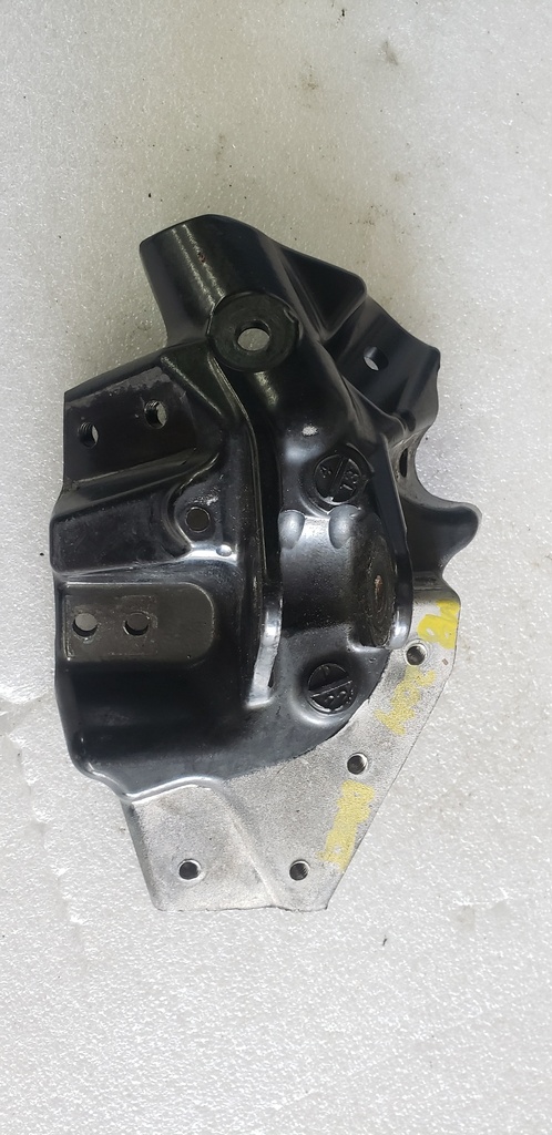 bracket, shock mount - upper right - black