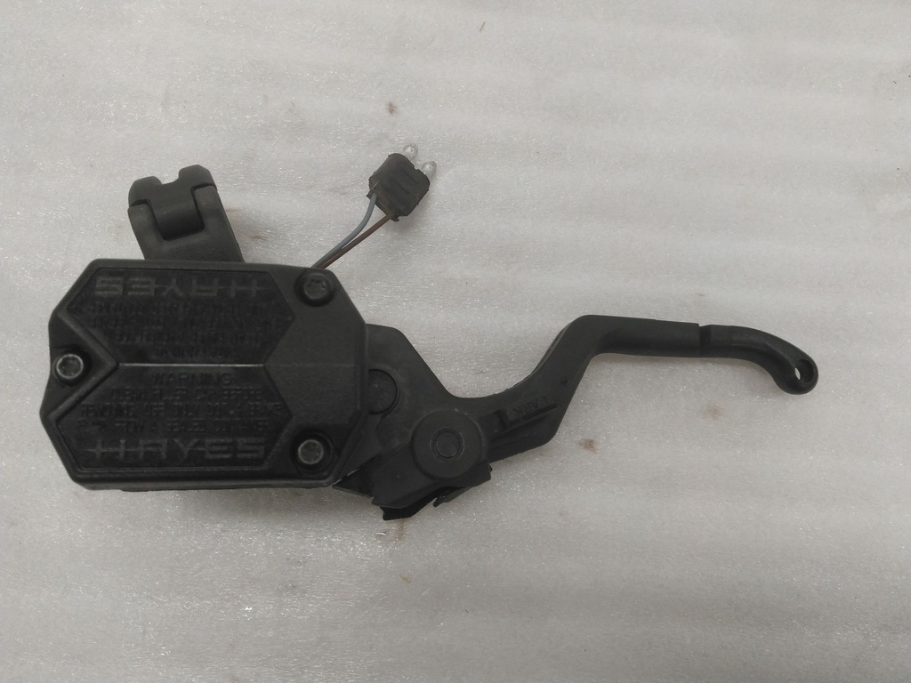 YAMAHA Master Cylinder Assy - 8MY-F583T-10-00