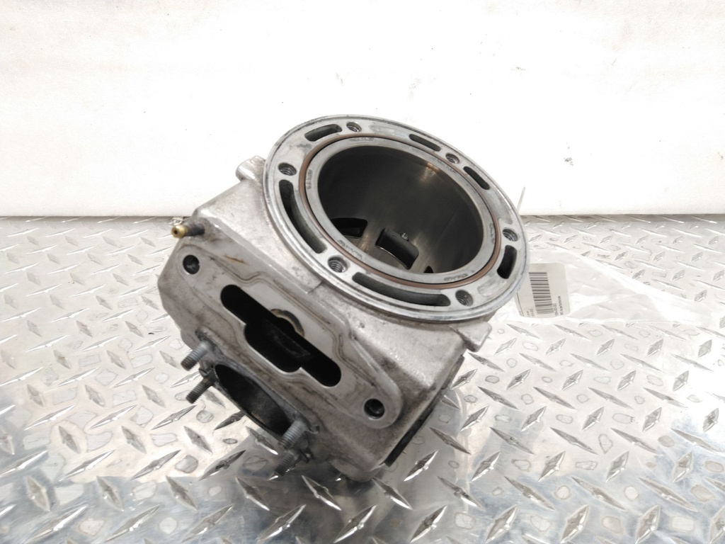 Cylinder