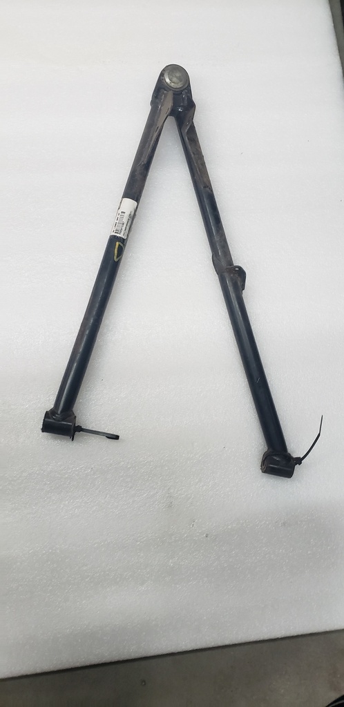 RH LOWER ARM XP - 505072367 ski doo