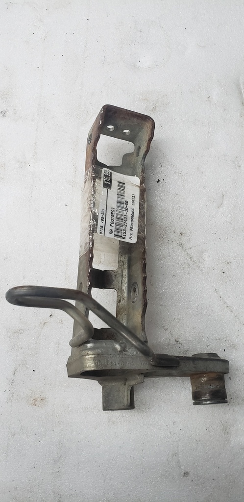 RH FOOTREST - 1S3-27421-10-00 YAMAHA