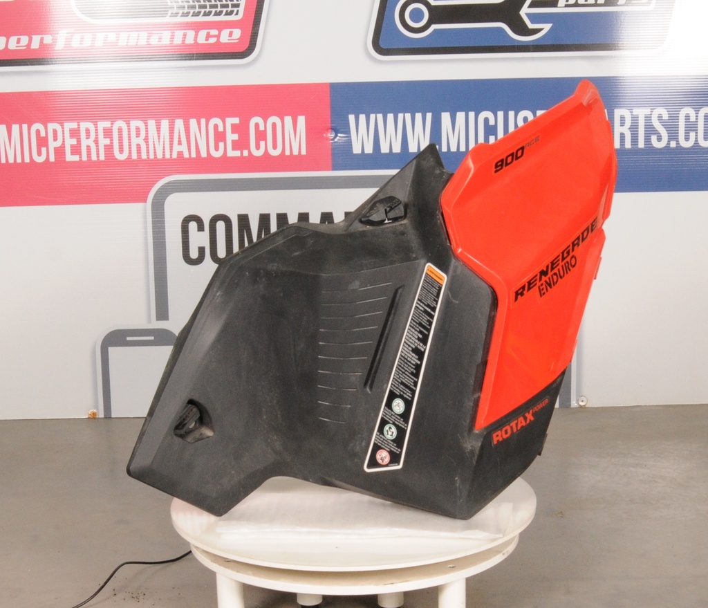 rh front panel can-am red