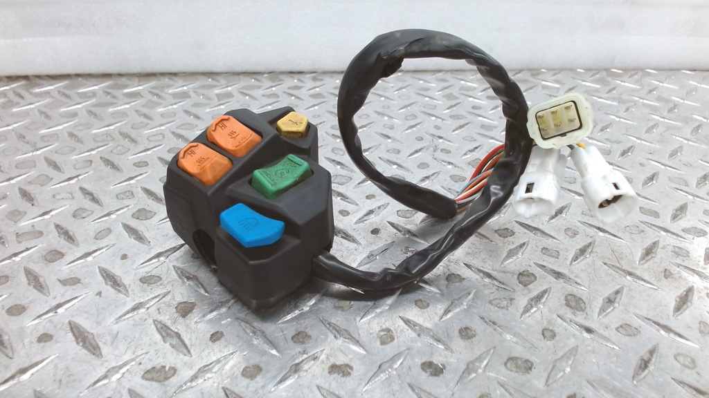 control assembly, left