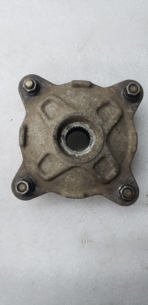 SERVICE HUB WITH BEARING KIT