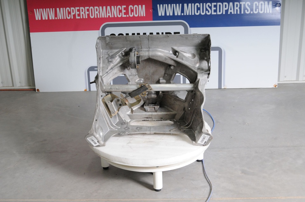 ASM-CLIP WIDE W/STUD LH