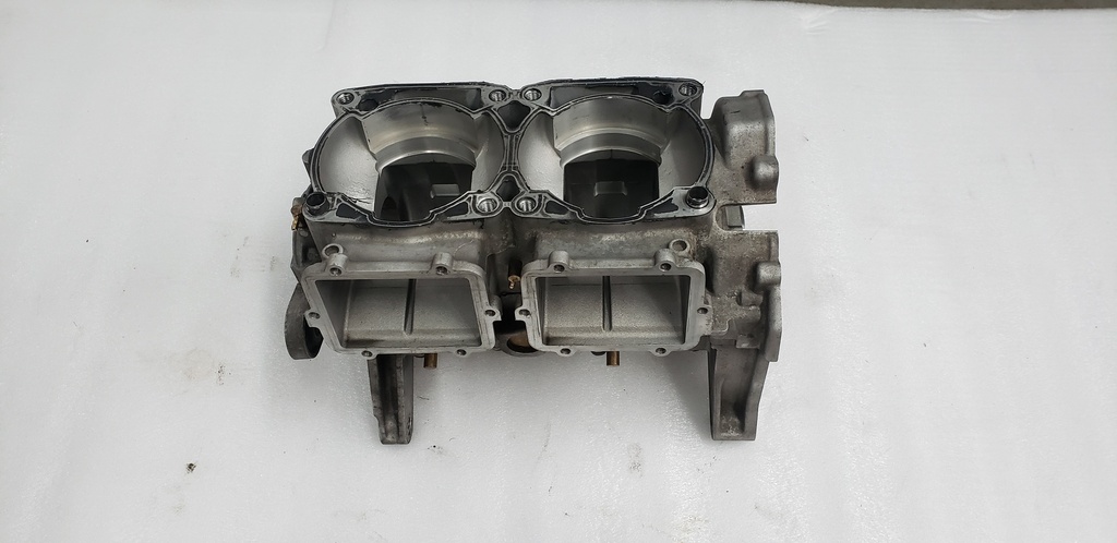 (new ref. 2207329) crankcase kit